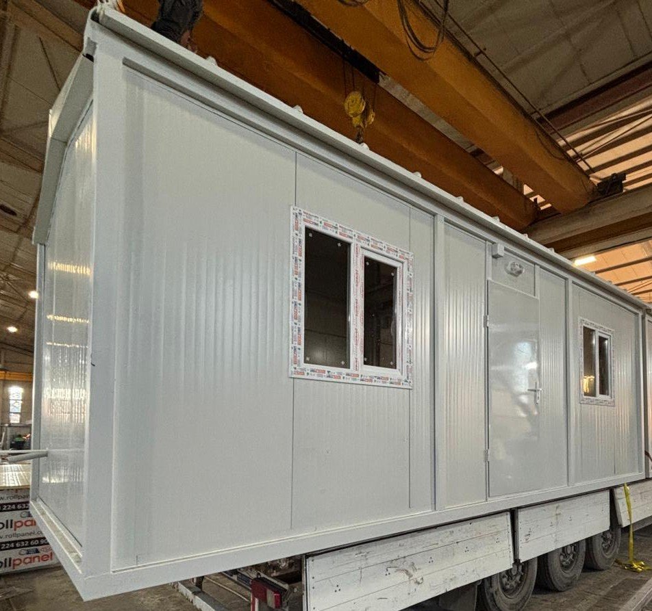 GÜNEŞ ENERJİ SANTRALİ ŞANTİYESİ ÖZEL OFİS KONTEYNERLERİ pramo prefabrik 5